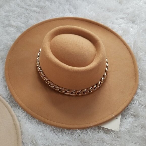 WIde BRIM FASHION HAT W/ CHAIN ACCENT - Picture 3 of 11